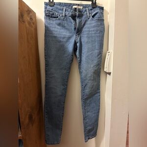 Levi 711 Skinny Jeans